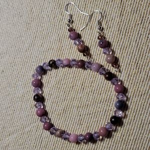 Handmade stretch bracelet and earrings. 7 1/2 in bracelet.